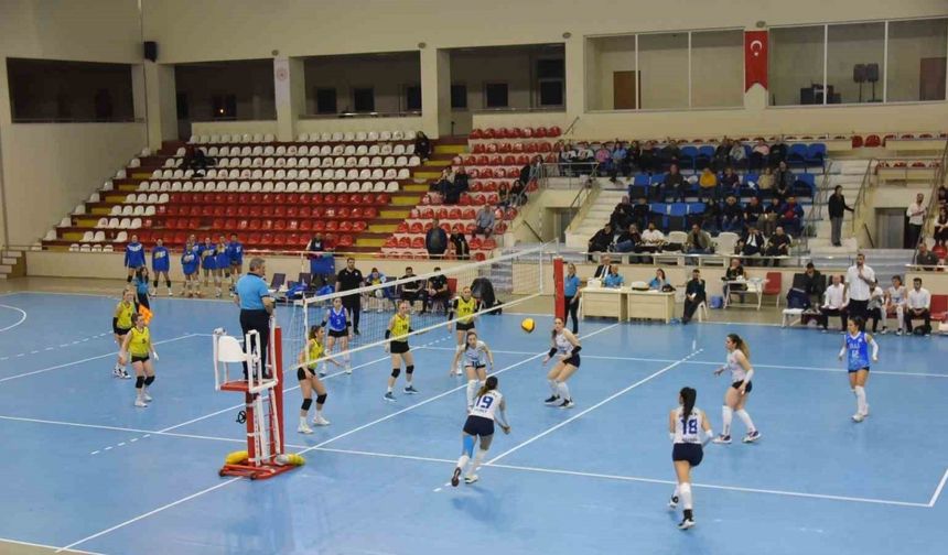 Yarı finalde Bozüyük Belediyesi Eğitim Spor, Beykoz Belediyesi’ne yenildi