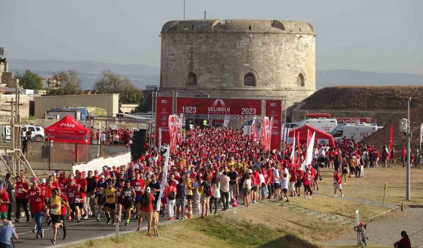 Tarihi Alan’da Uluslararası Gelibolu Maratonu düzenlendi