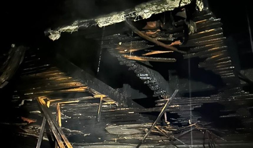 Kırklareli’nde ev yangını: Dumandan etkilenen kişi baygınlık geçirdi