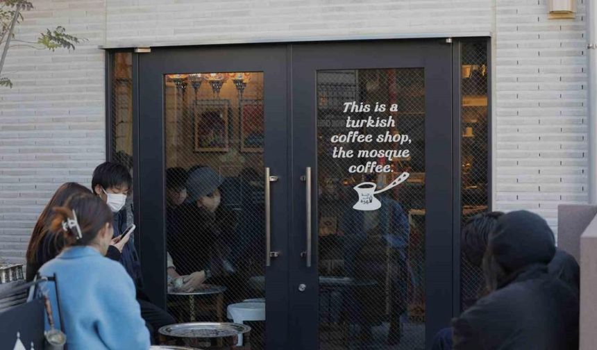 Tokyo’daki "Cami Kahvecisi", Japonları Türk kahvesinin eşsiz lezzetiyle buluşturuyor
