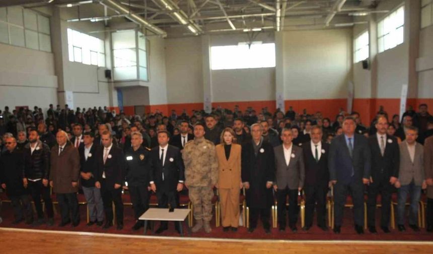 Bulanık’ta "İstiklal Marşı’nın Kabulü ve Mehmet Akif Ersoy’u Anma Günü" programı