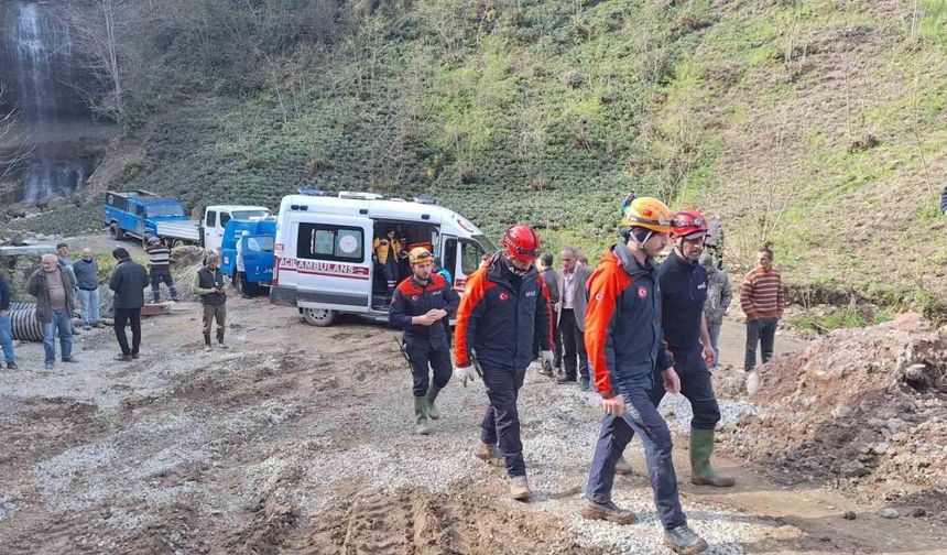 Trabzon’da göçük altında kalarak hayatlarını kaybeden işçilerin kimlikleri belirlendi