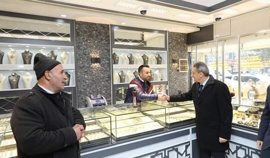 Vali Karaömeroğlu, esnaf ve vatandaşları ziyaret etti