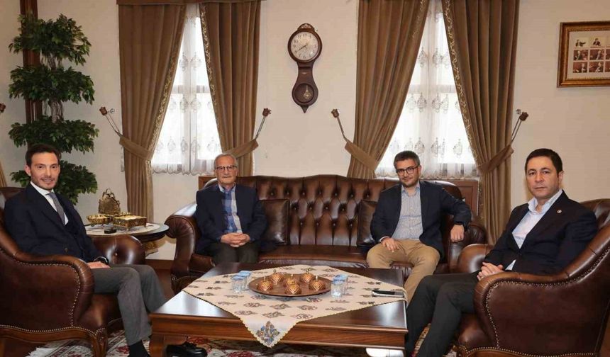 Başkan Yazıcıoğlu’na amcasından ziyaret