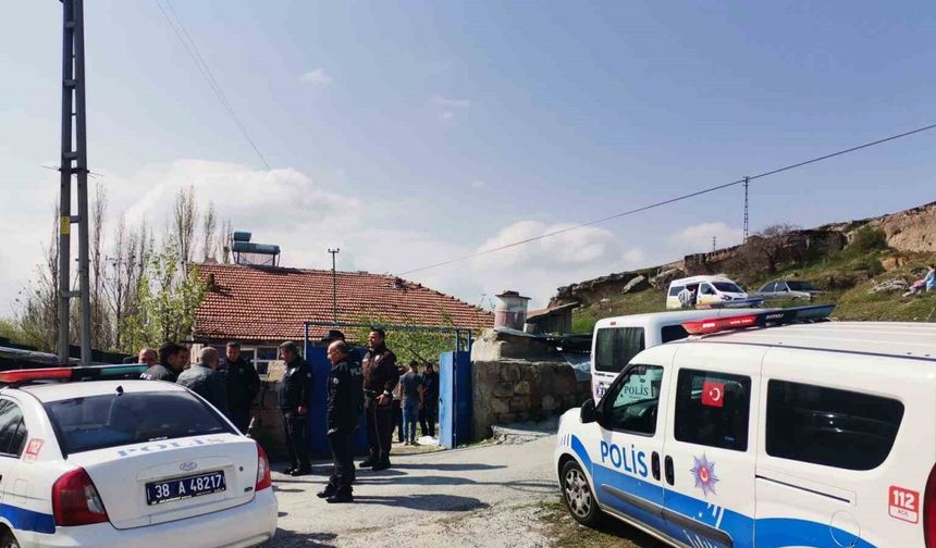 Kayseri’de 2 genç evde ölü bulundu