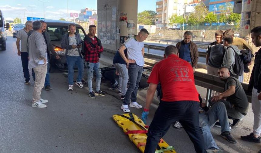 Kocaeli’de hafif ticari araç motosiklete arkadan çarptı: 1 yaralı