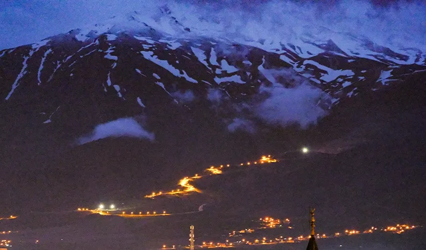 Erzincan'ın Yüksek Kesimlerinde Kar Yağışı