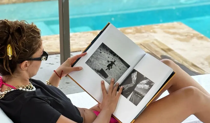 Burcu Özberk’in Büyüleyici Tatil Fotoğrafları