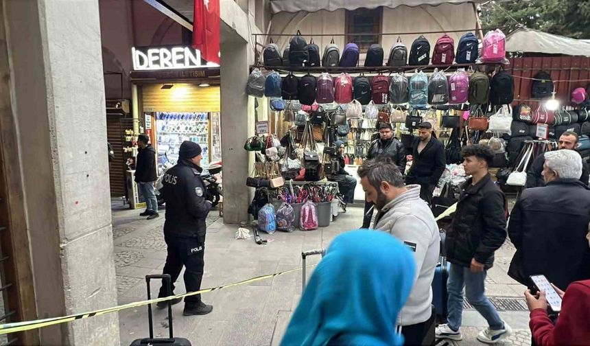 Telefon Kılıfını Beğenmedi, Tüfekle Saldırdı