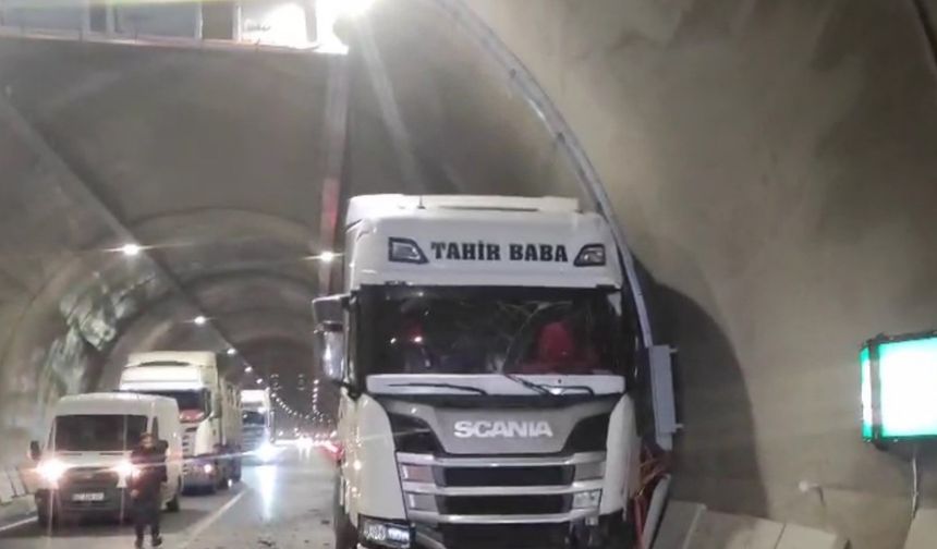 Yeniköprü Tüneli’nde kaza: 1 yaralı