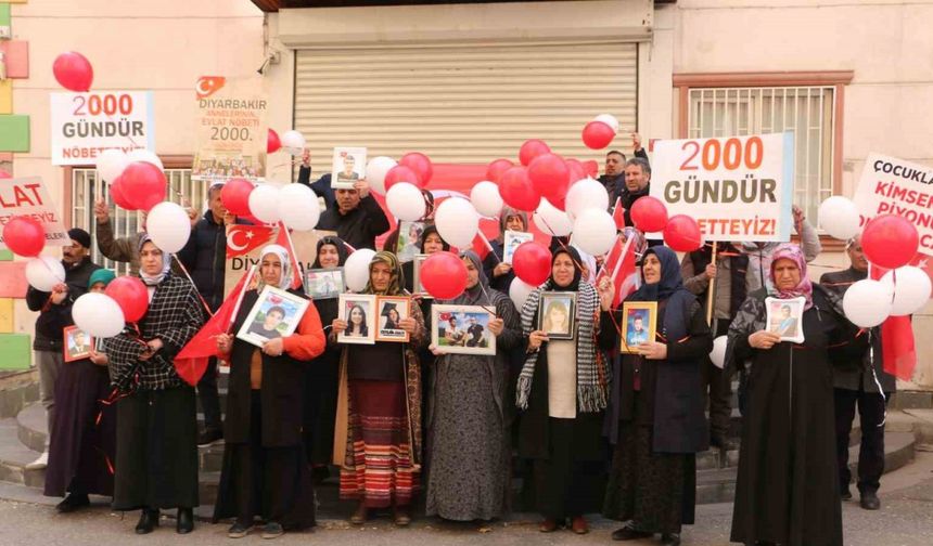Diyarbakır anneleri 2 bin gündür evlatları için nöbette