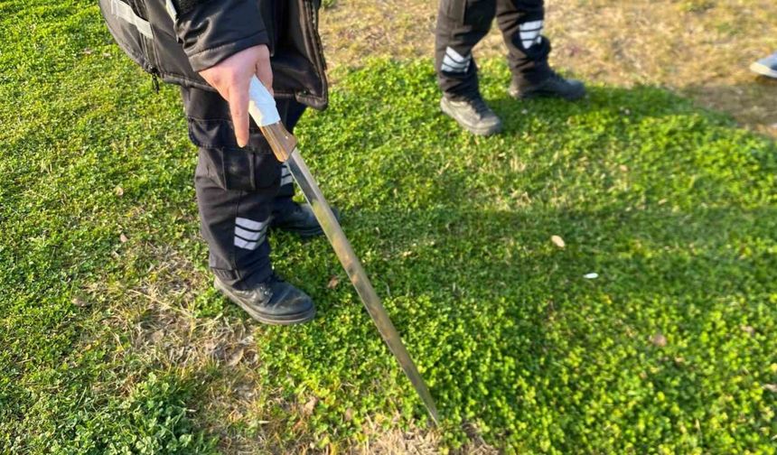 Kavgayı ayıran güvenlik görevlisi döner bıçağıyla yaralandı