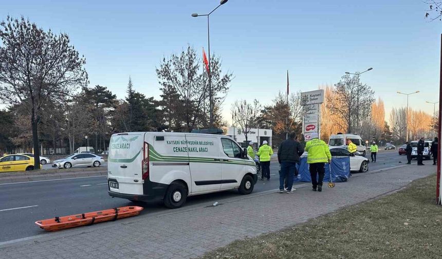 Kayseri’de otomobilin çarptığı şahıs hayatını kaybetti