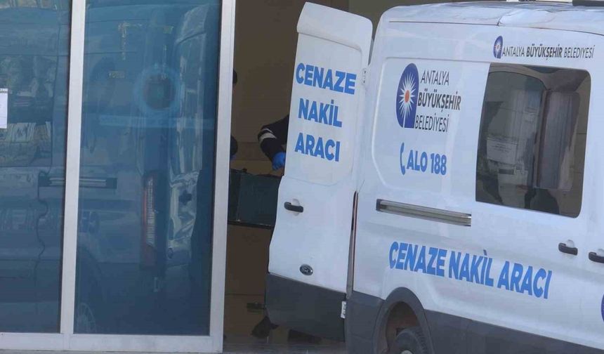 Tartışma kavgaya dönüştü, 8 yerinden bıçaklanan genç hayatını kaybetti