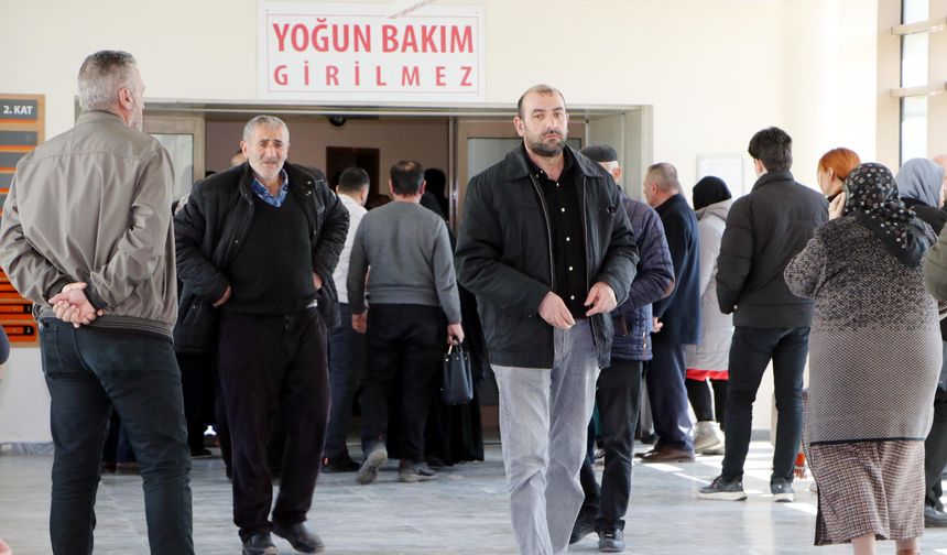 Erzurum'da Sokak Köpeklerinin Dehşeti: Küçük Murat Ölümle Pençeleşiyor!
