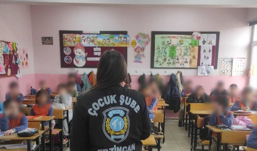 Erzincan emniyeti öğrencileri bilgilendiriyor