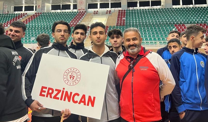 Erzincan Fen Lisesi Futsal’da yarı finalde