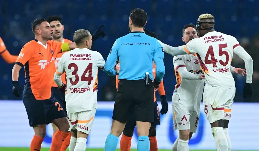 Galatasaray - Başakşehir Maçı Canlı İzle! Veda Gecesinde Futbol Şöleni