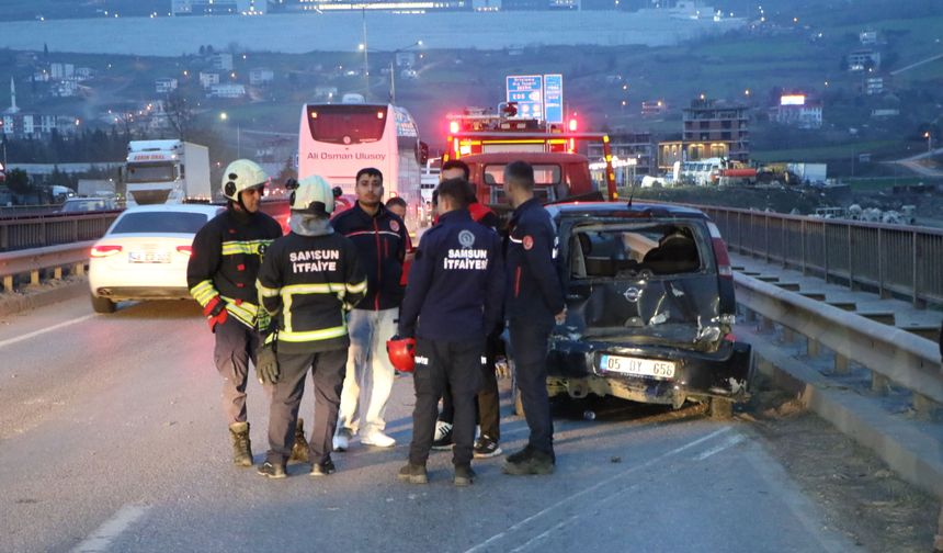 Freni Boşalan TIR Dehşeti: 4 Araca Çarptı, Elektrik Direğini Devirdi! 6 Yaralı