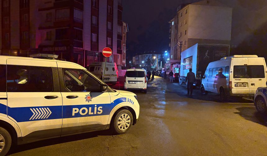Sivas’ta 15 Yaşındaki Çocuk Tartıştığı Babası ve Ağabeyini Silahla Vurdu