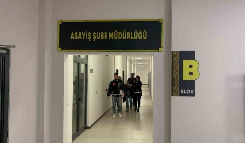 18 yıl sonra çözülen çöp konteynerindeki bebek ölümü davasında anne ilk kez hakim karşısında
