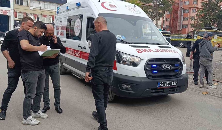 Baba Ve Oğuldan Silahlı Saldırı: 2 İnşaat İşçisi Yaralandı