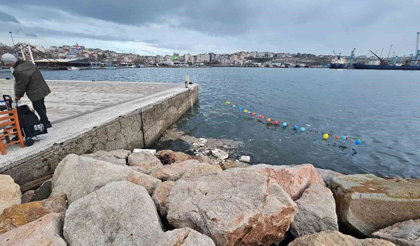 Havalı Tüfekle Balon Atış Alanında Kaza: Yoldan Geçen Genç Ağır Yaralandı