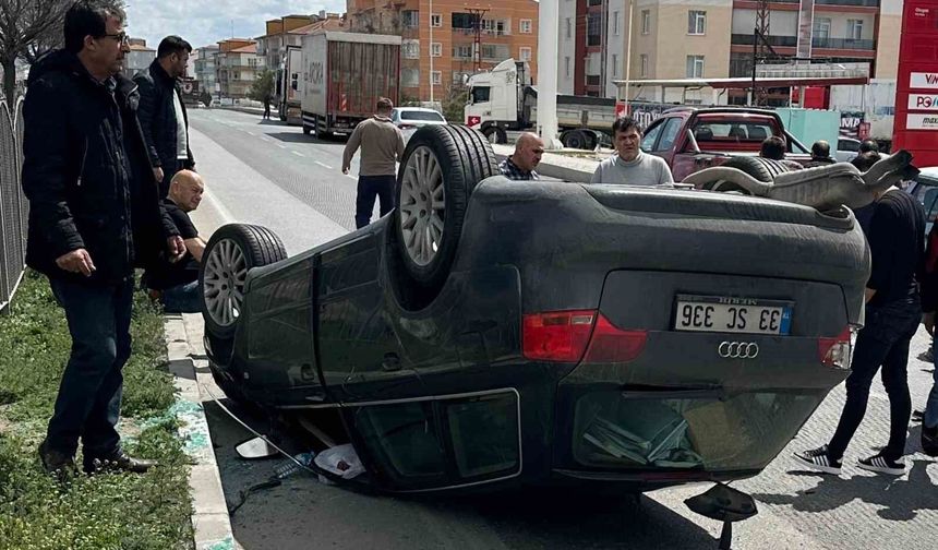 Kontrolden çıkan otomobil takla attı: 2 yaralı