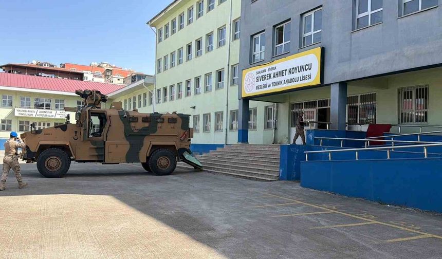 Lisede silahlı saldırı: 16 öğrenci yaralandı! Okulda panik anları yaşandı