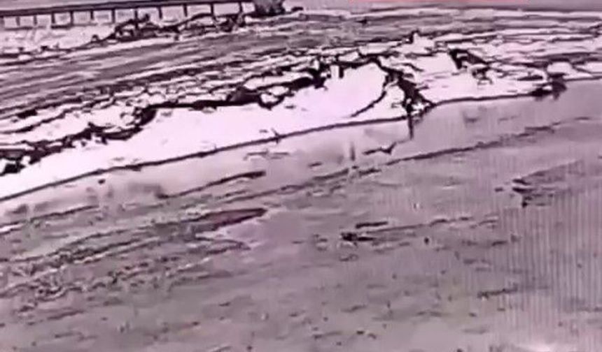 Takla Atan Otomobil Kamerada! Direksiyon Hakimiyetini Kaybetti, 1 Kişi Yaralandı