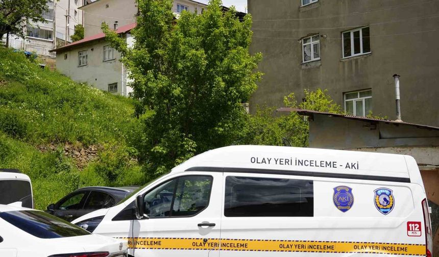 Gümüşhane'de 19 yaşındaki genç kız evinde ölü bulundu
