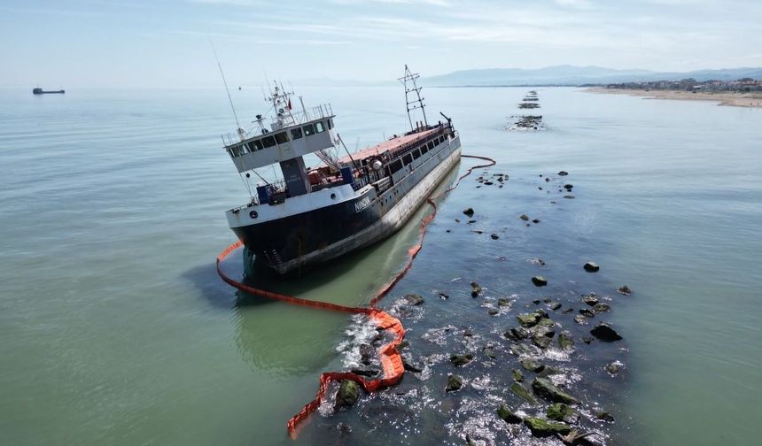Karaya oturan gemide sızıntı riski: Karadeniz için önlem alındı