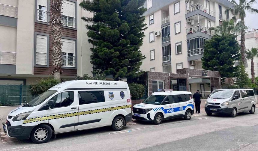 Kazakistan uyruklu kadın evinde ölü bulundu