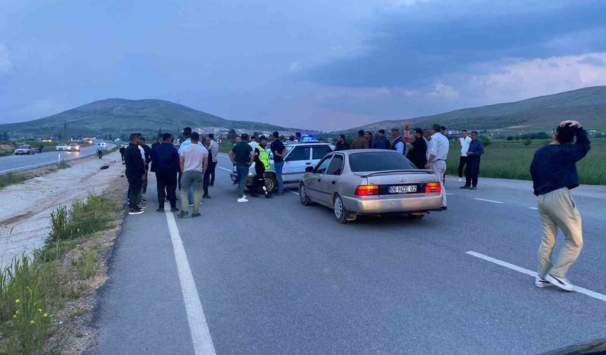 Otomobil ile motosiklet çarpıştı: 1 ölü