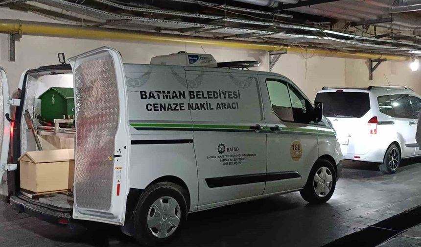Otomobilin çarptığı çocuk hayatını kaybetti