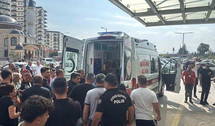 Silahlı saldırgan 4 kişiyi öldürdü, 8 kişiyi de yaraladı