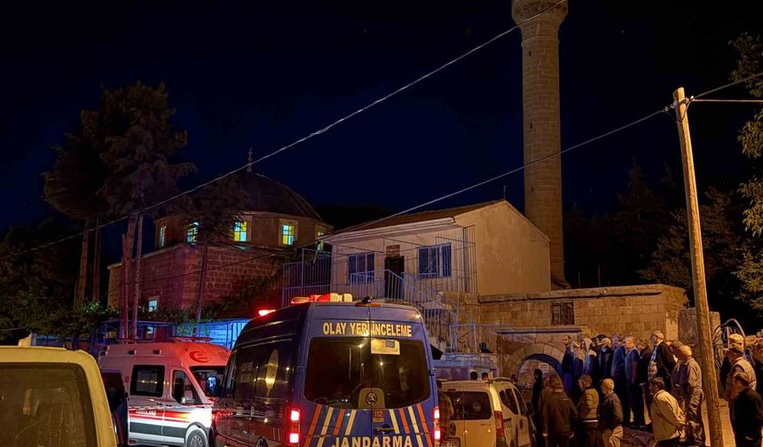 Cami cemaatine bıçaklı saldırı: 2 ölü