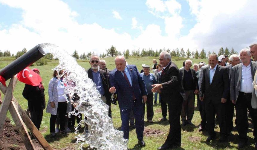 Erzincan'ın 5 köy aynı kaynaktan su içecek