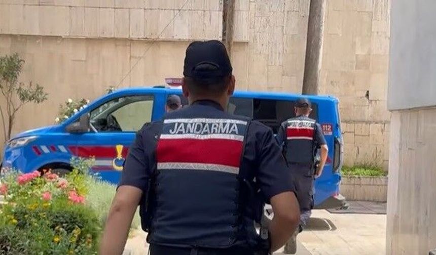 Güvenlik güçlerinden vatandaşlara HAYAT 112 ACİL uygulaması tanıtımı