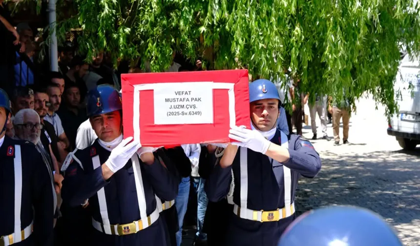 Kazada hayatını kaybeden uzman çavuş, son yolculuğuna uğurlandı
