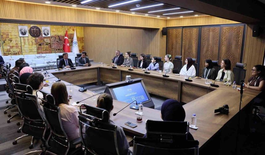 13 Ülkeden Gelen Öğrenciler Erzincan’da Türkçe Öğrenecek
