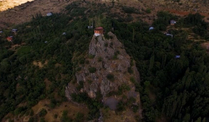 Düğün Dernek 2'nin çekildiği 96 basamaklı ev satılıyor!