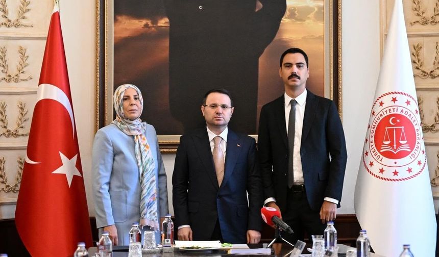 Bakan Gürlek: 'Bu cinayeti çözmek boynumuzun borcu'
