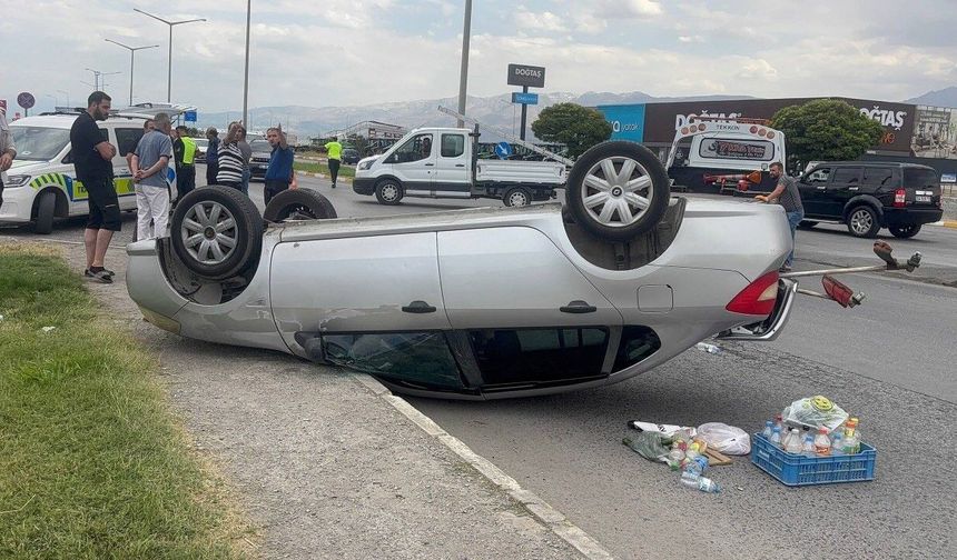 Erzincan’da Korkutan Kaza: Otomobil Takla Attı