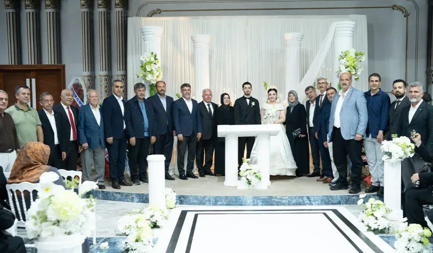 Sueda Özyurt ile Burak Sarıtaş Dünyaevine Girdi