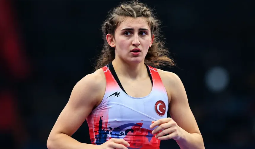 Erzincanlı milli güreşçi Elmira Yasin dünya üçüncüsü oldu