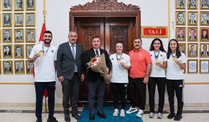 Erzincanlı Milli Sporcular Tarih Yazdı