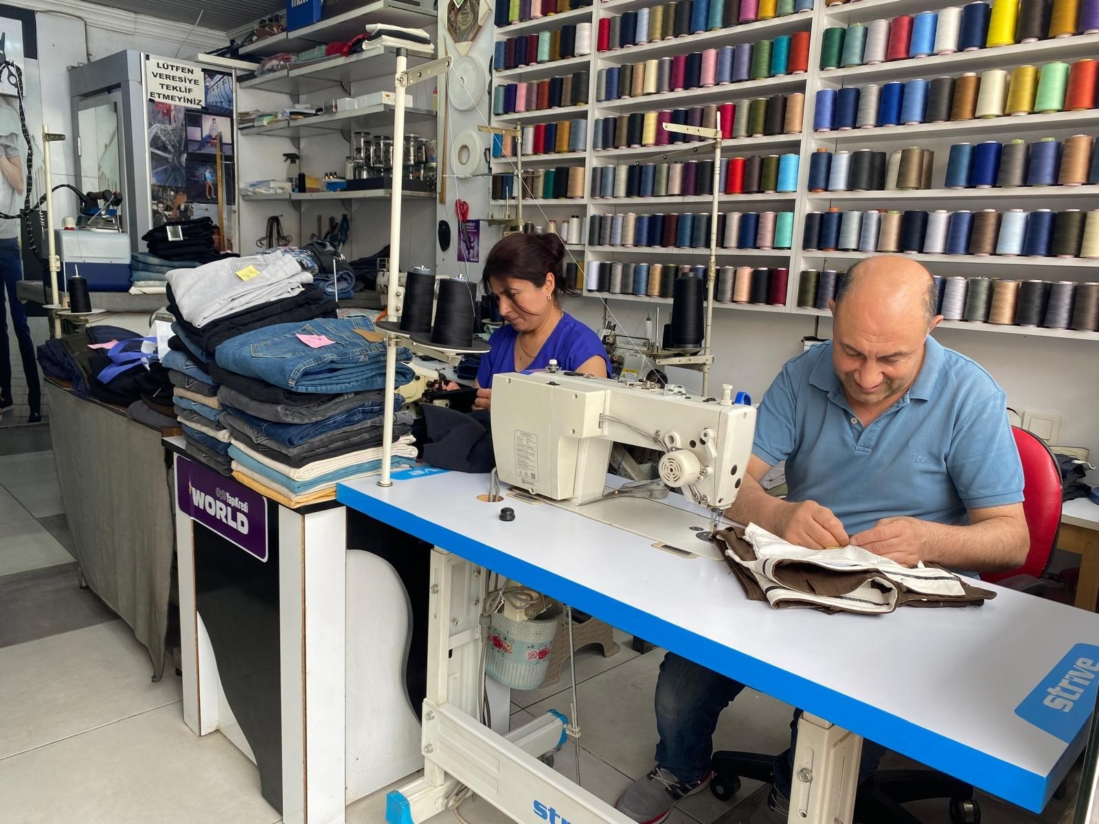 Erzincan’da Terziler Sahura Kadar Bayram Mesaisi Yapıyor