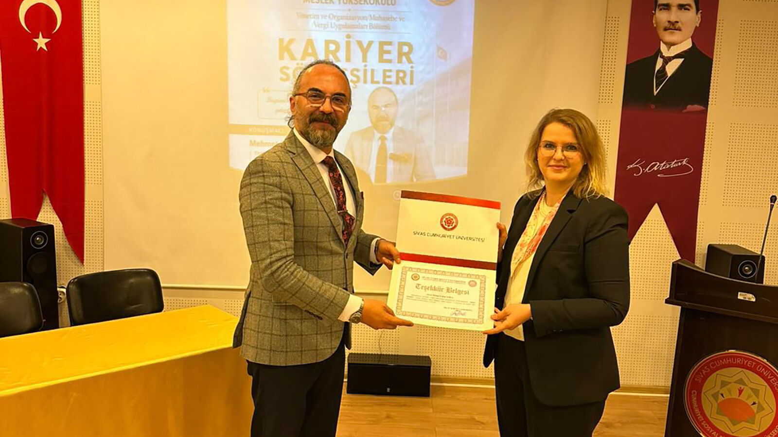 25 Yıl Sonra Öğrenci Olduğu Üniversitede Konuşmacı Oldu3