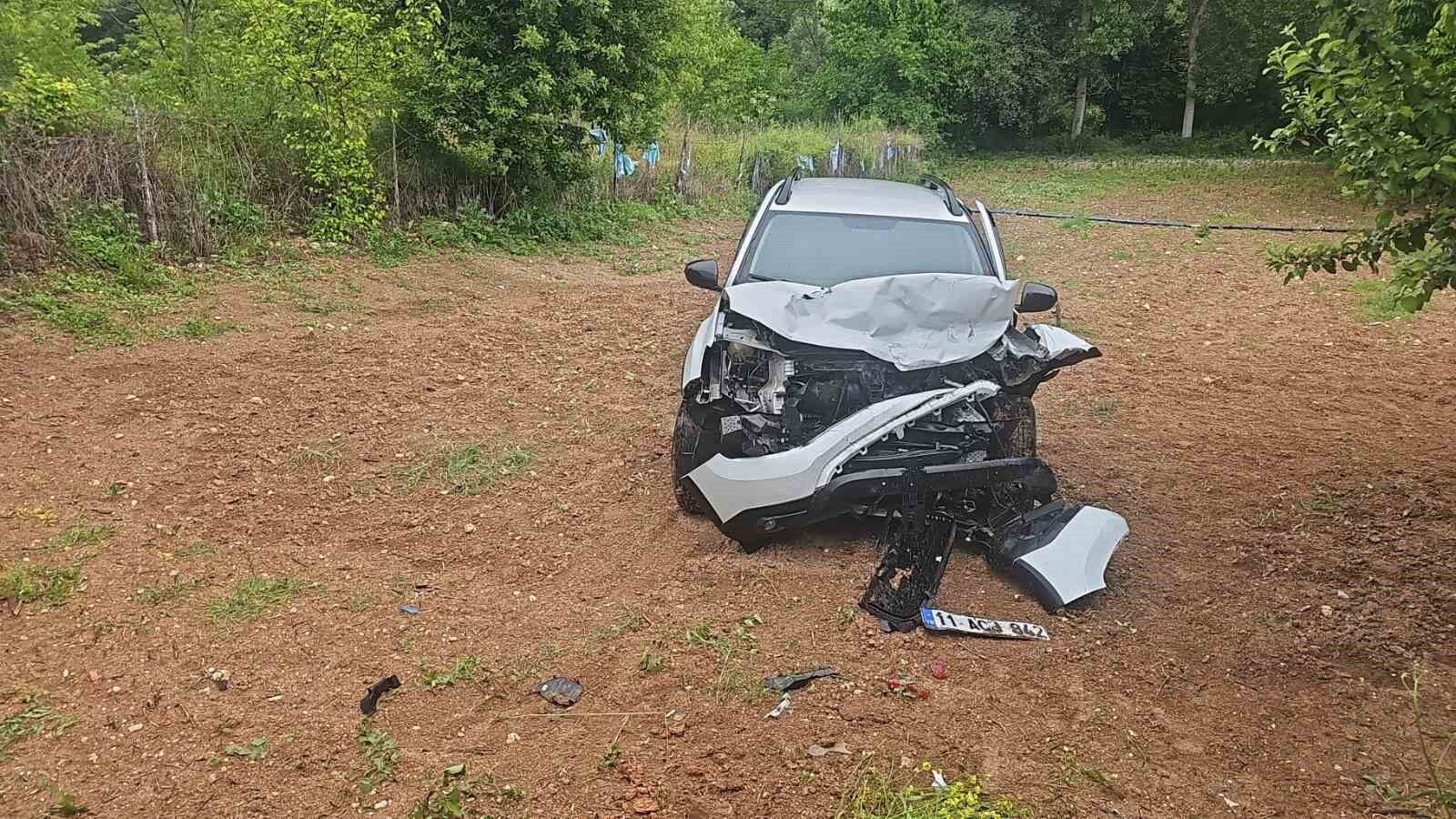 Karşı şeride geçen otomobille tır çarpıştı: 1 yaralı